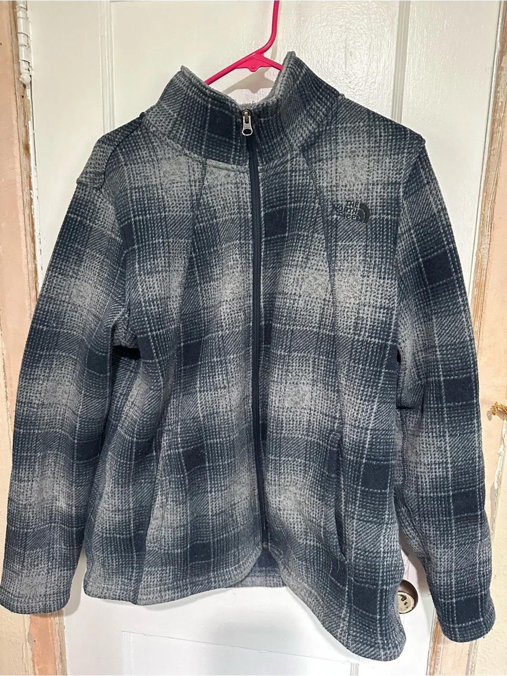 The North Face Women's Grey Plaid Full-Zip Fleece Jacket